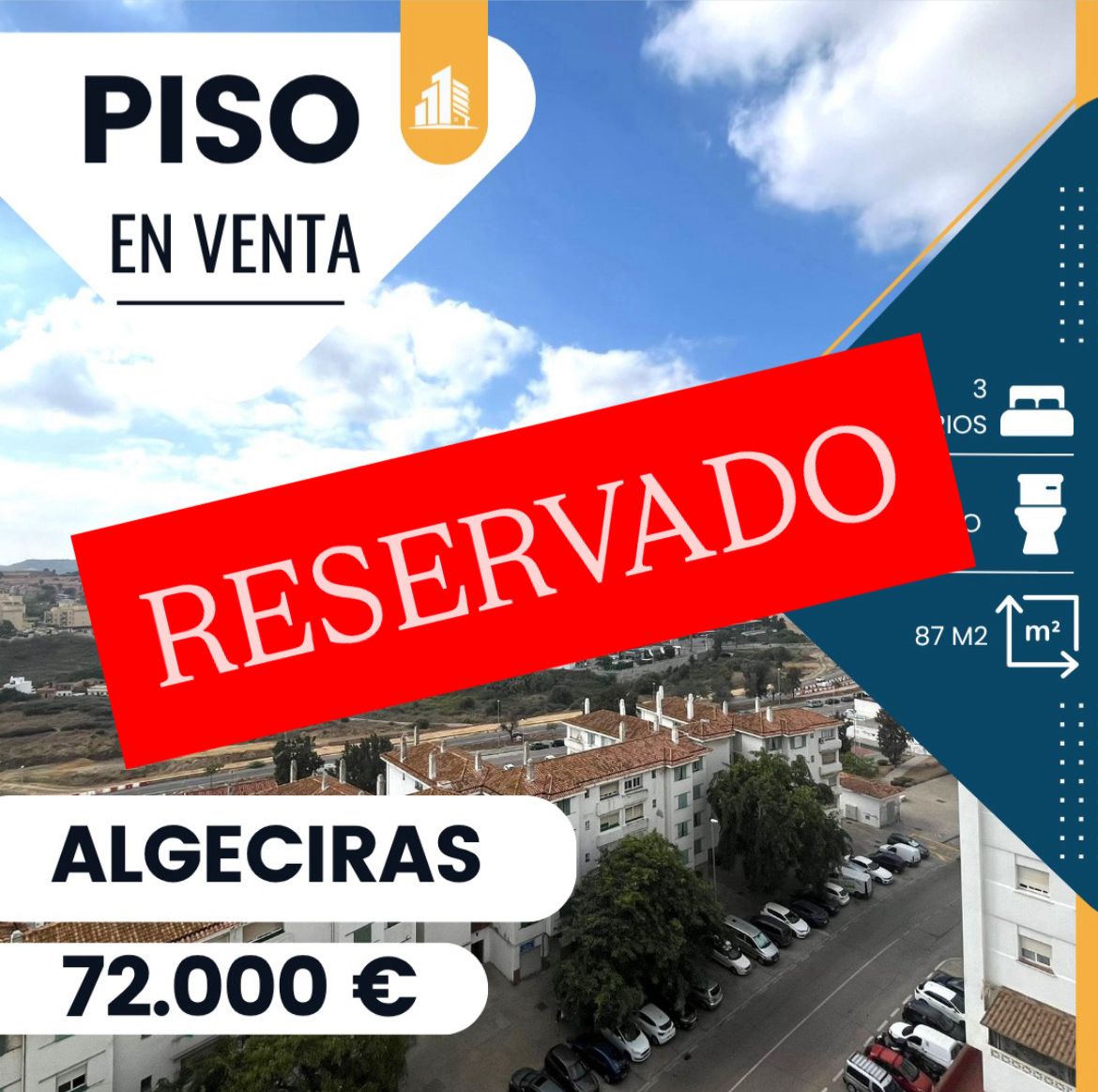 ‼️INMUEBLE RESERVADO EN LA PRIMERA VISITA‼️ ‼️ PISO EN VENTA EN EL SALADILLO‼️ 3 dormitorios todos con armarios empotrados y dos de ellos dobles, salón comedor amplio, cocina reformada de electricidad y fontanería, baño completo reformado, ascensor, muy luminoso, vistas......