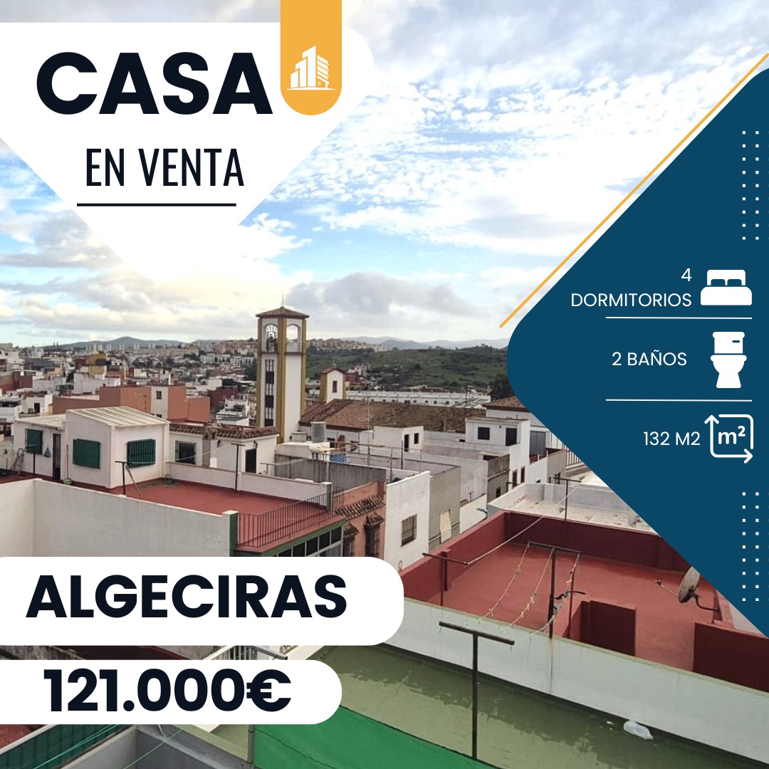 ‼️CASA ADOSADA EN VENTA EN BAJADILLA‼️  4 dormitorios, salón, 2 cocinas (una de ellas sin amueblar),2 baños completos, azotea comunitaria, patio, 2 trasteros...…….