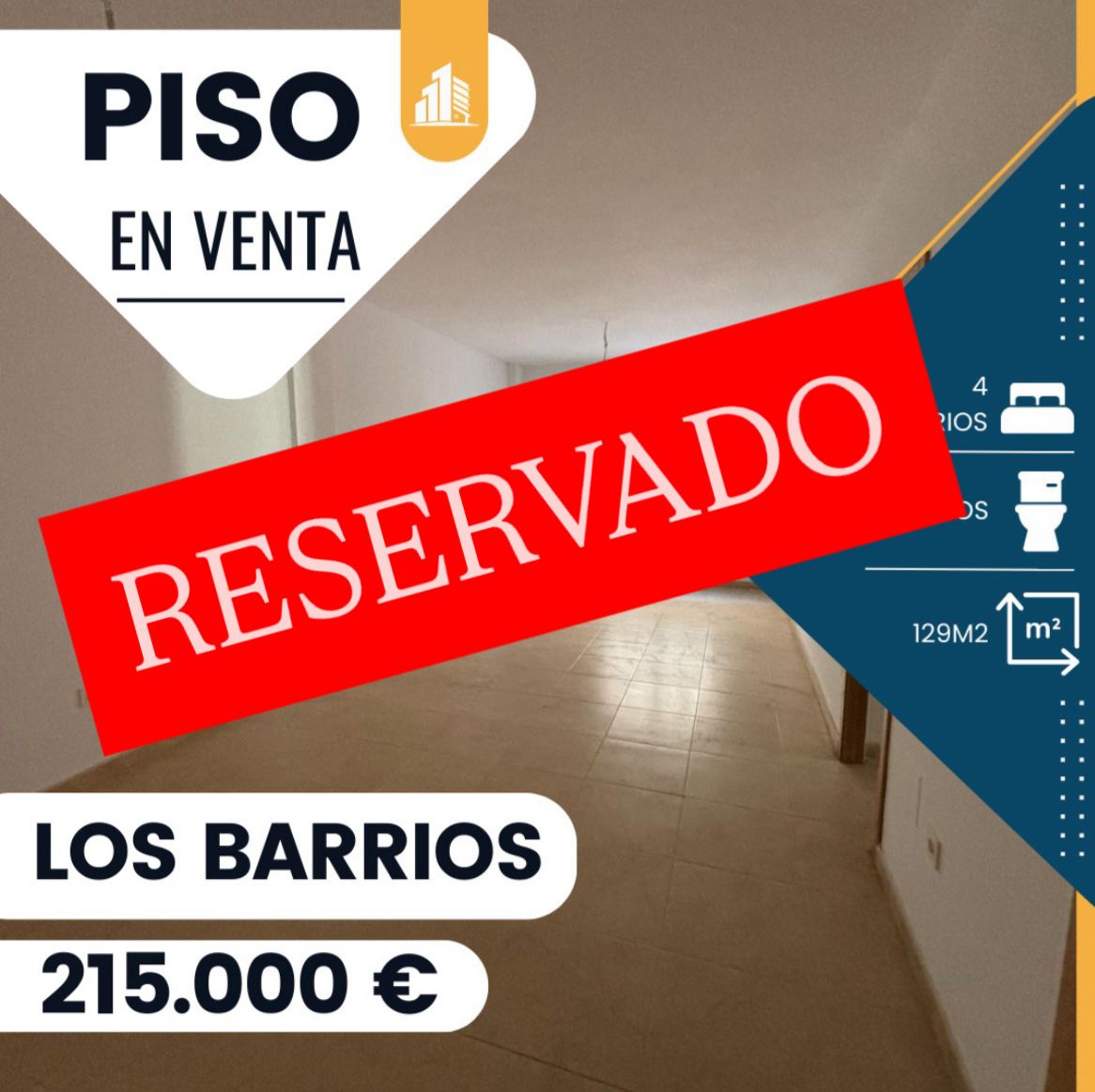‼️PISO EN VENTA EN LOS BARRIOS‼️ 4 dormitorios dobles (2 con armarios empotrados), 2 cuartos de baño completo, cocina con acceso al patio, salón, terraza, ascensor  …..