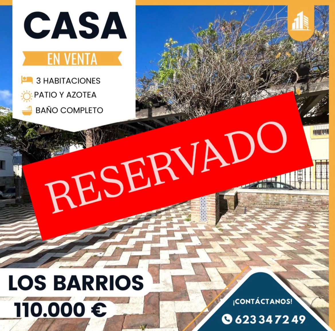 ‼️CASA DE PLANTA BAJA EN EL CENTRO DE LOS BARRIOS‼️ 3 dormitorios, baño completo, salón comedor, cocina, patio, garaje privado, alacena, azotea, a reformar, zona centro……. 